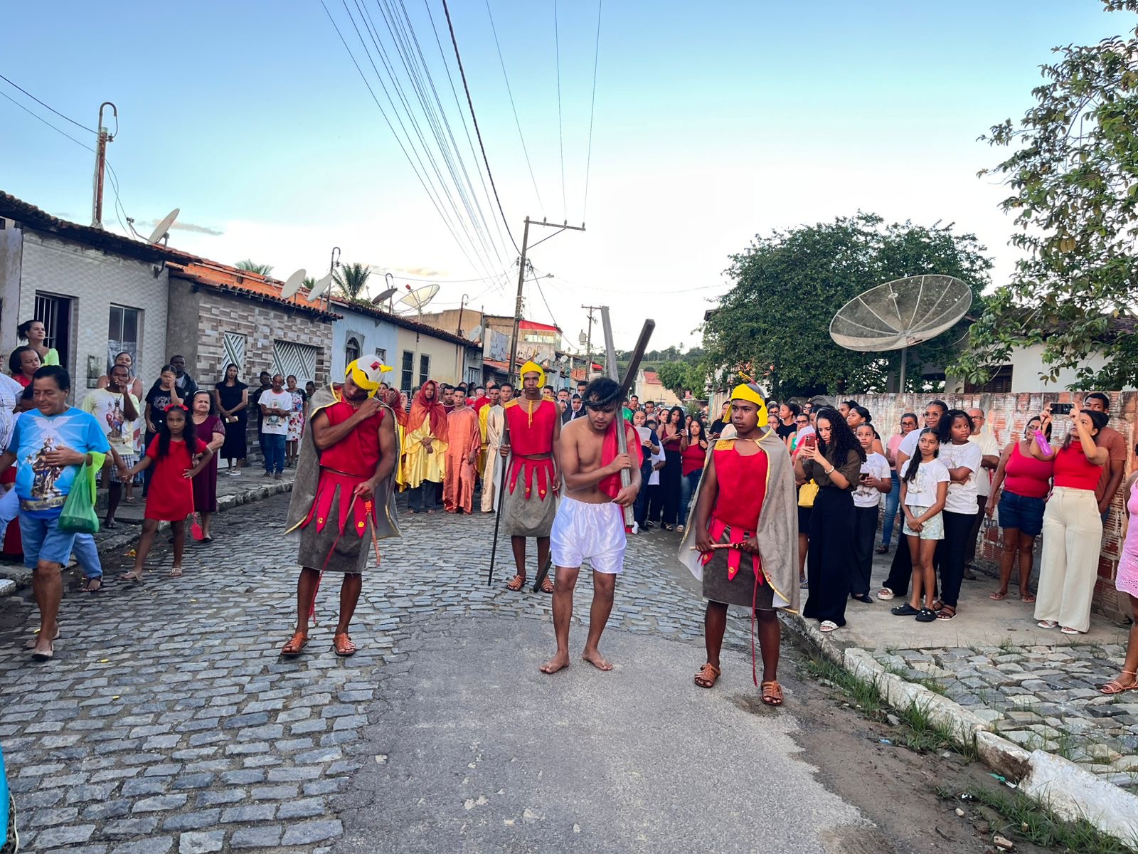 Via Sacra emociona fiéis e resgata a história de Cristo no distrito de Riacho da Guia
